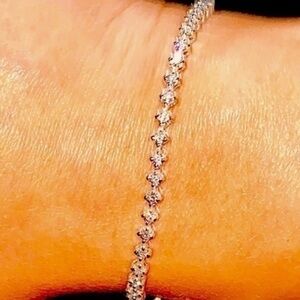 Super SALE Dimond Tennis Bracelet NEW stylish beautiful!perfect for the gift